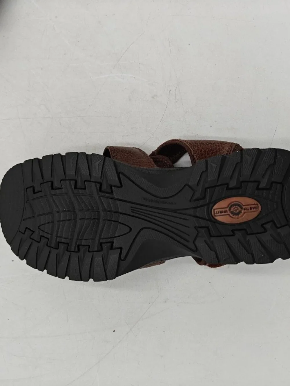 Earth Spirit Gelron 2000 Mens 9.5 Cognac Leather Fisherman Sandals Almond